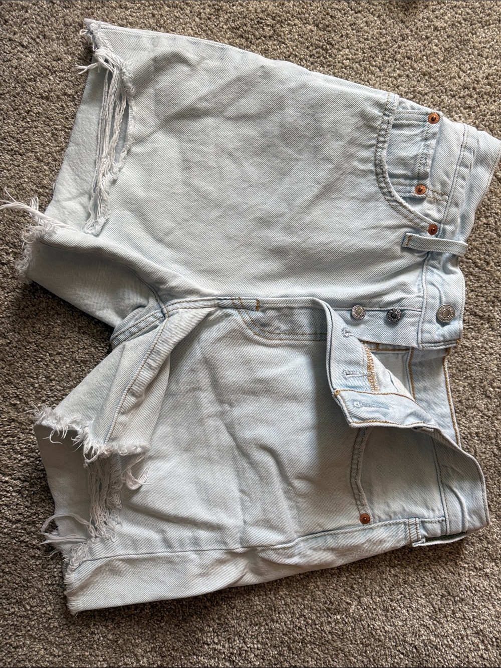 LEVI women’s 501 short